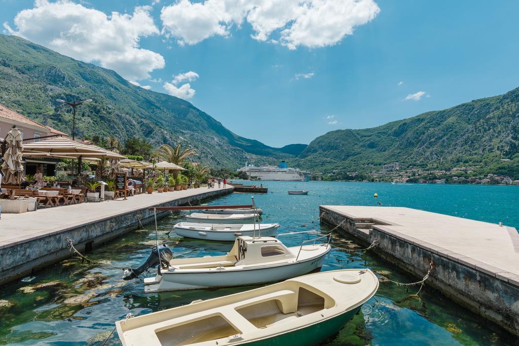 Apartments 26 Kotor Bagian luar foto